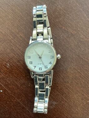 Silver-Tone Women's Quartz Bracelet Watch - White Dial